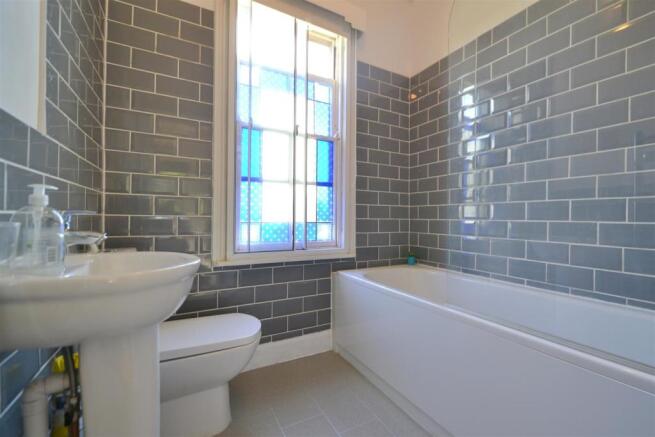 bath1.JPG