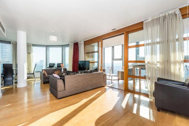 906-Falcon-Wharf-006