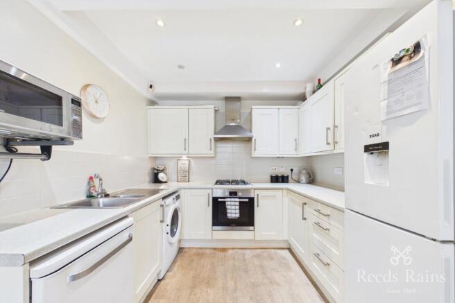 Brunswick Place, Heckmondwike, West Yorkshire, WF16 photo 4