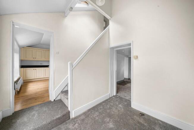 2 bed Semi-Detached for sale Image 9