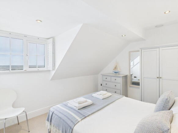 4 bed Cottage for sale Image 10