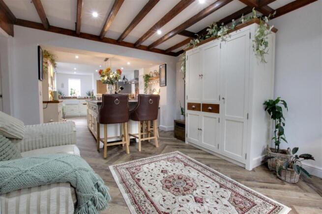 3 bed Detached for sale Image 7