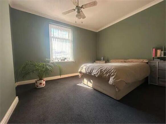 2 bed Semi-Detached for sale Image 8