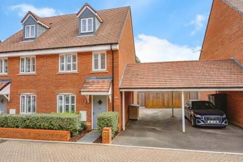 Milk Churn Way, Knebworth, SG3