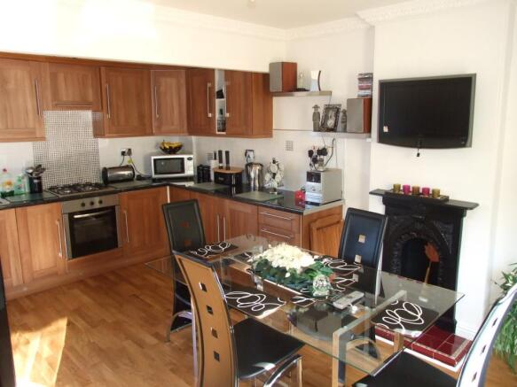 Kitchen/Dining