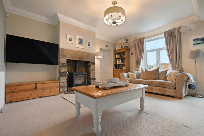 4 bed Semi-Detached for sale Image 7