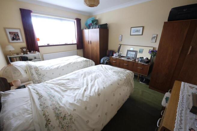 BEDROOM 2:-