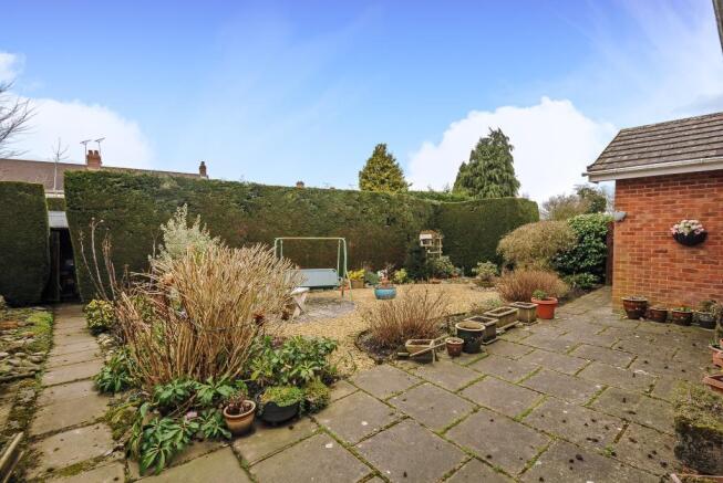 Garden - Patio Area