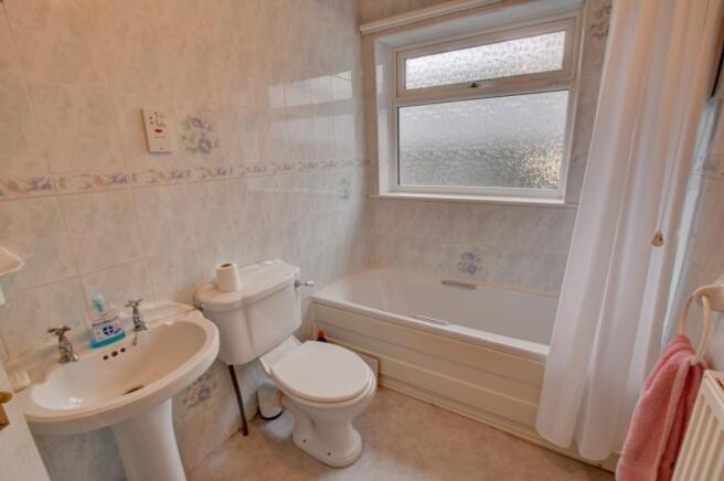 Bathroom.jpg