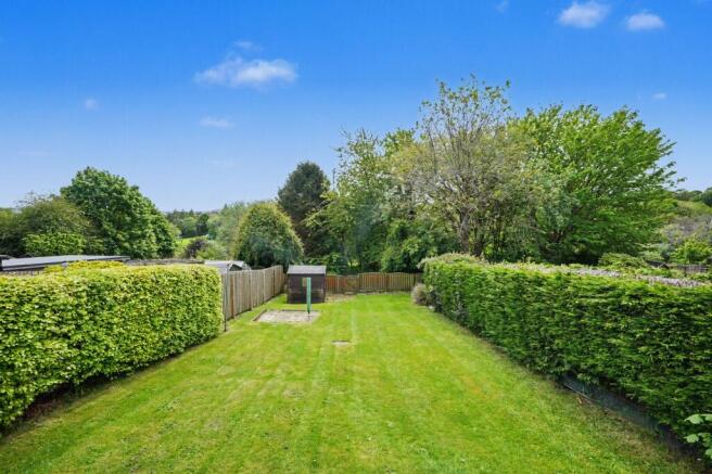 Briarlyn Avenue, Huddersfield, HD3 photo 4