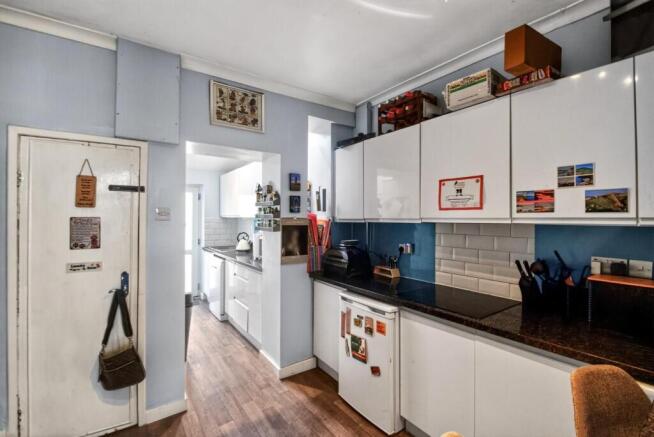 3 bed Terraced for sale Image 5