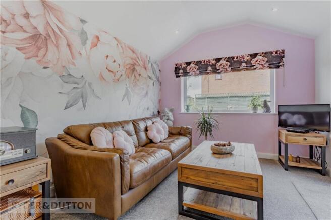 4 bed Detached for sale Image 11