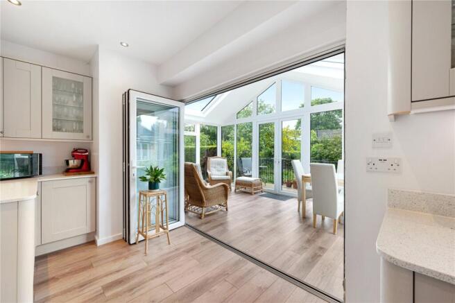 4 bed Detached for sale Image 5