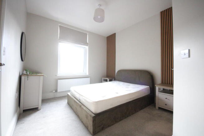 1 bed House Share to rent Image 6