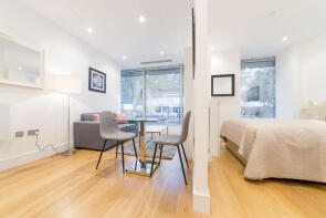 Flat 5, 23 59 Trinity Square, Staines Road, Hounslow TW3 3FY