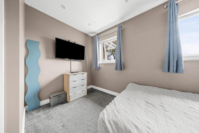 2 bed Terraced for sale Image 6