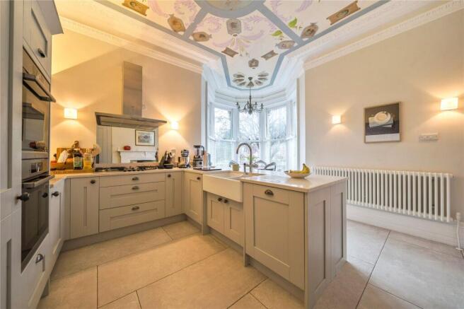 2 bed Apartment for sale Image 7