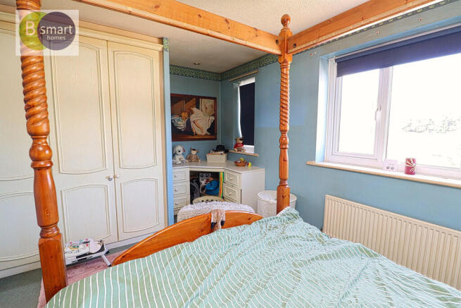 4 bed Detached for sale Image 10