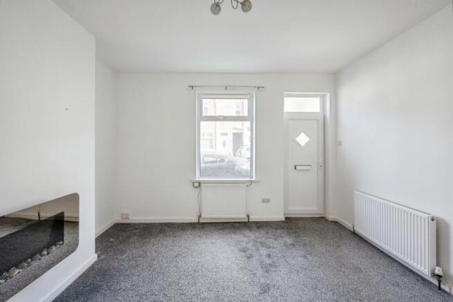 2 bed Terraced for sale Image 6