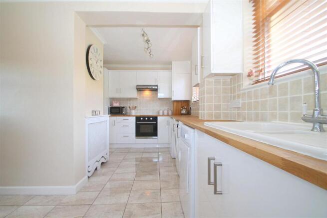 Kitchen/Breakfast Ro