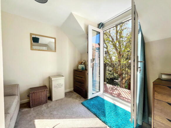 2 bed Apartment for sale Image 7