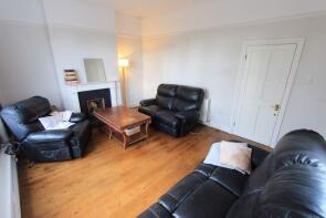 49, Castle Road, North Finchley, London N12 9EE