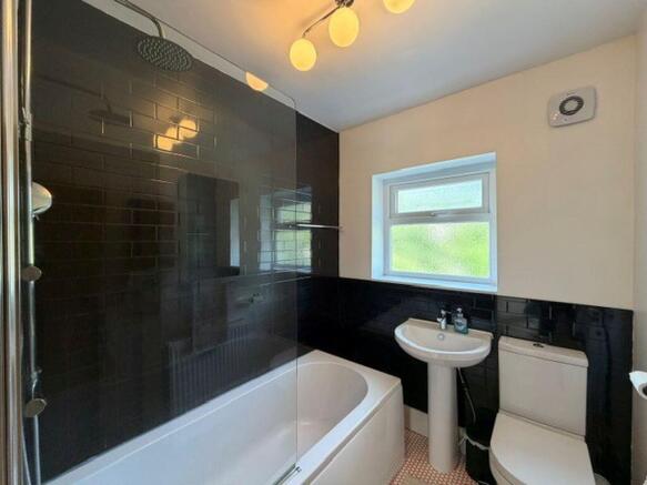 2 bed Terraced for sale Image 9