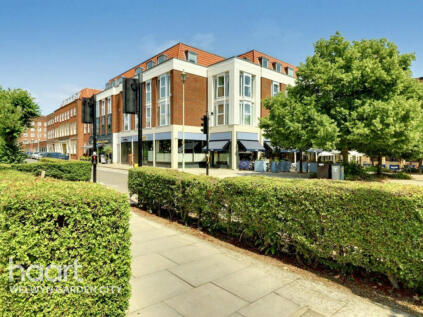 Parkway, WELWYN GARDEN CITY