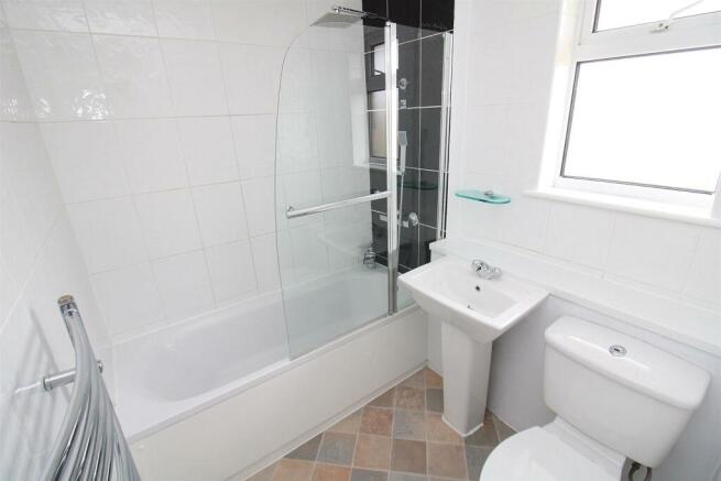 Bathroom.JPG