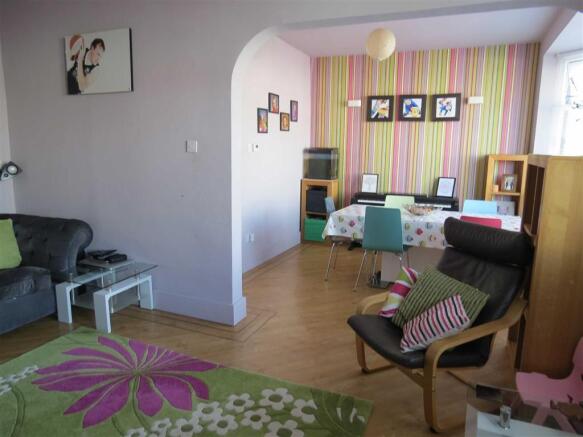 Lounge/Diner: