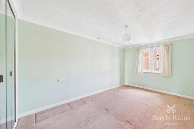2 bed Apartment for sale Image 4