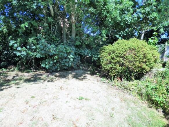 GARDEN 2.JPG
