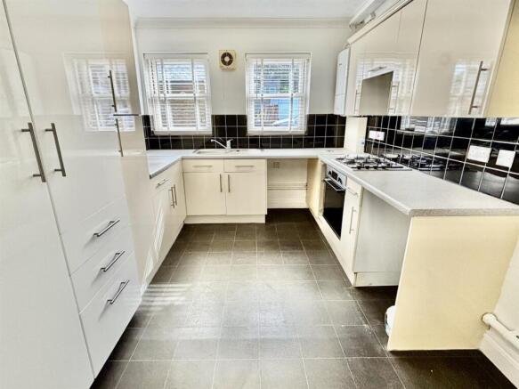 Kitchen/Breakfast Room