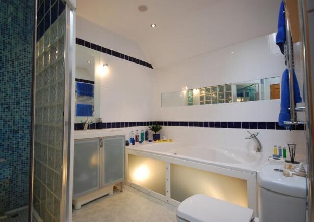 Bathroom/steamshower