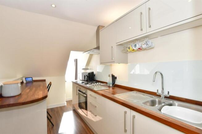 Lounge/Kitchen