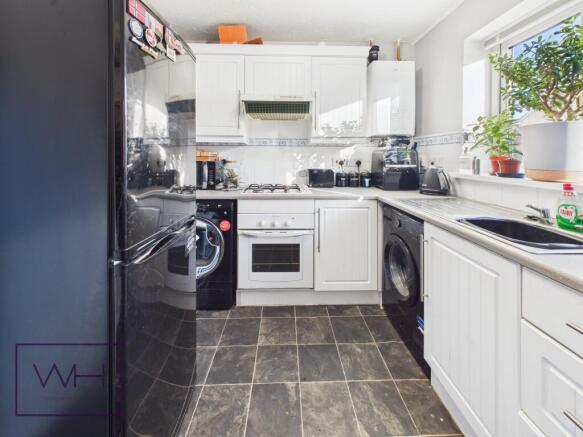 CAM03785G0-PR0329-ST