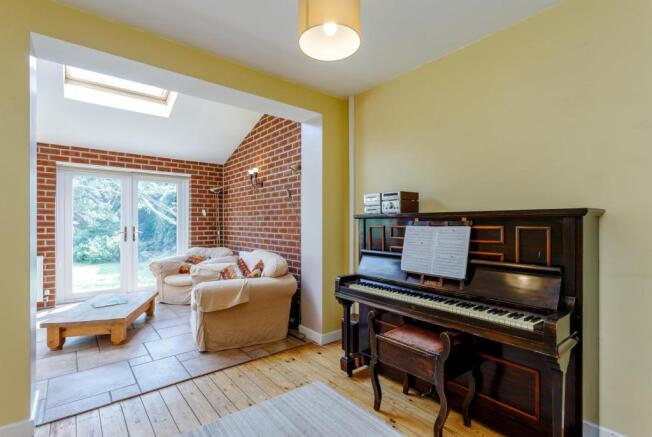 8391647-interior05-800.jpg