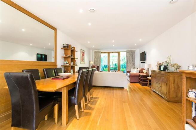 Sitting/Dining Room