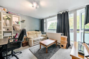 Flat 31, Woodville House, Brunswick Road, Sutton SM1 4DE