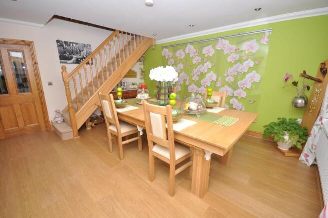 4 Trem Y Cwm, Llangynnin, St Clears, Carmarthen SA33 4JQ Photo 2
