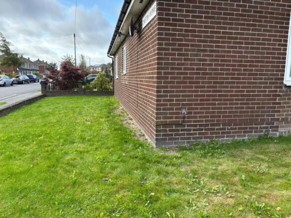 2 bed Detached Bungalow to rent Image 9