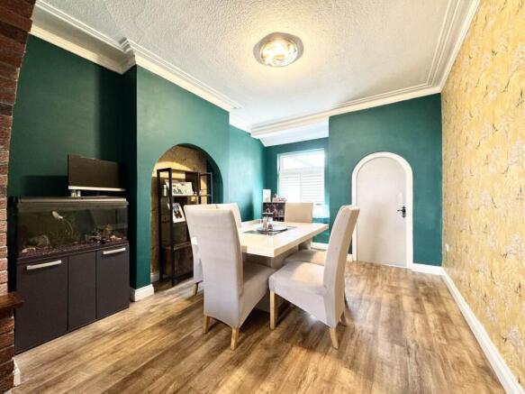 Dentons Green Lane, Dentons Green photo 4