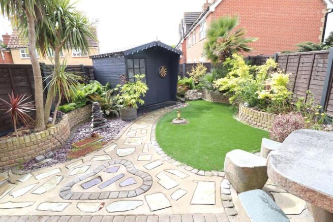 3-bed semi-detached on Bristol Close, Rayleigh, SS6, £375,000