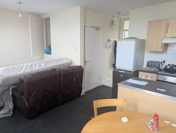 16-03-2026  17-30-56 PXL 20260316 101357298 T202603180917.jpg