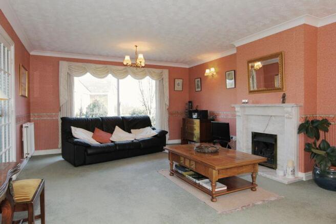 Lounge Photo 2