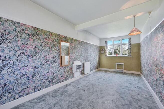 Newbury Gardens, KT19 0PD