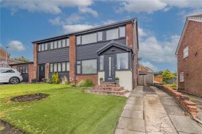 39, Linkside Avenue, Oldham OL2 6YS