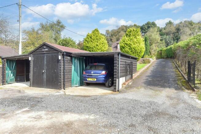 Driveway/Parking