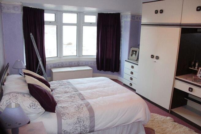 BEDROOM 1