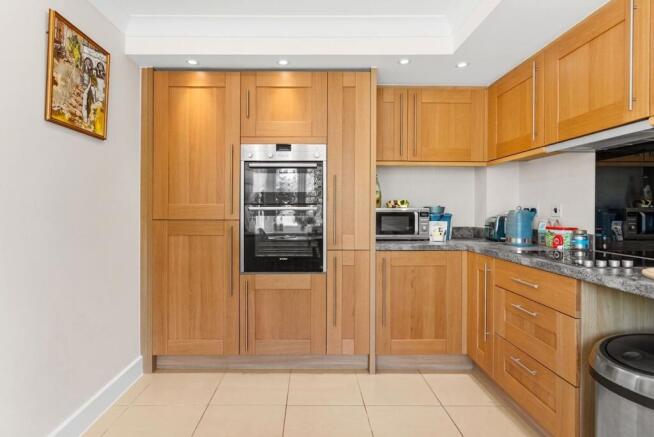 Bishton Drive, Pershore, WR10 photo 4